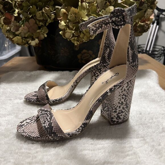 Qupid Snake Embossed Open Toe Chunky Block Heel Sandals Size US 9 UK 7 EU 40 - Picture 5 of 9